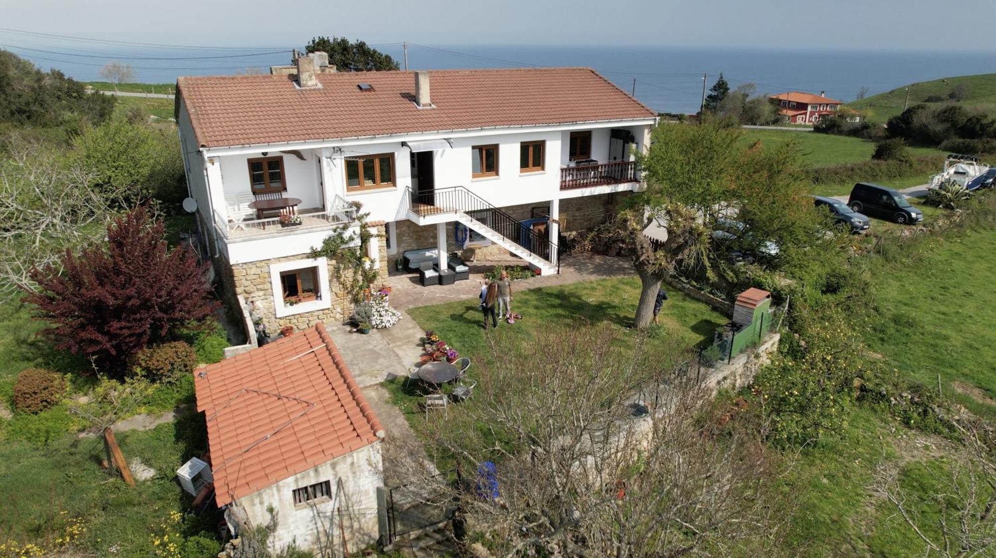 Surf House Sanvi Bed and Breakfast San Vicente De La Barquera Εξωτερικό φωτογραφία